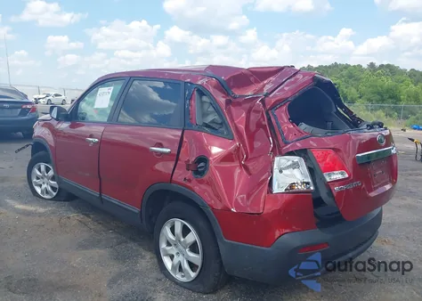 2011 Kia Sorento Lx from USA, damaged, VIN 5XYKT4A13BG005639